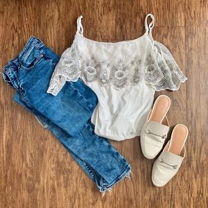 Alya white lace bodysuit